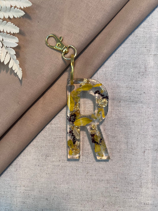 R LETTER KEYCHAIN